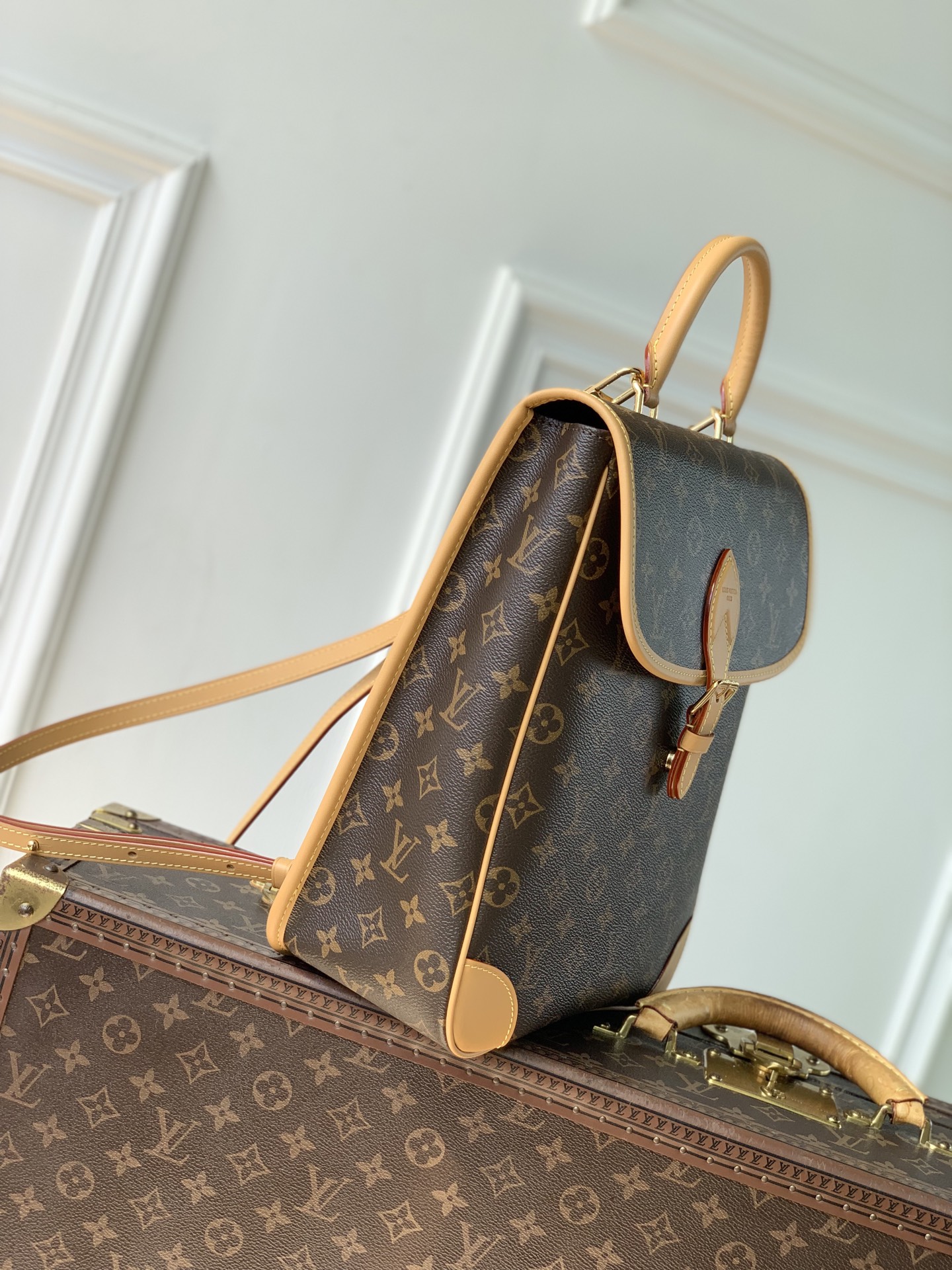 Lou*is Vvtt0n Diane Backpack MM Monogram-26 x 31.5 x 11CM
