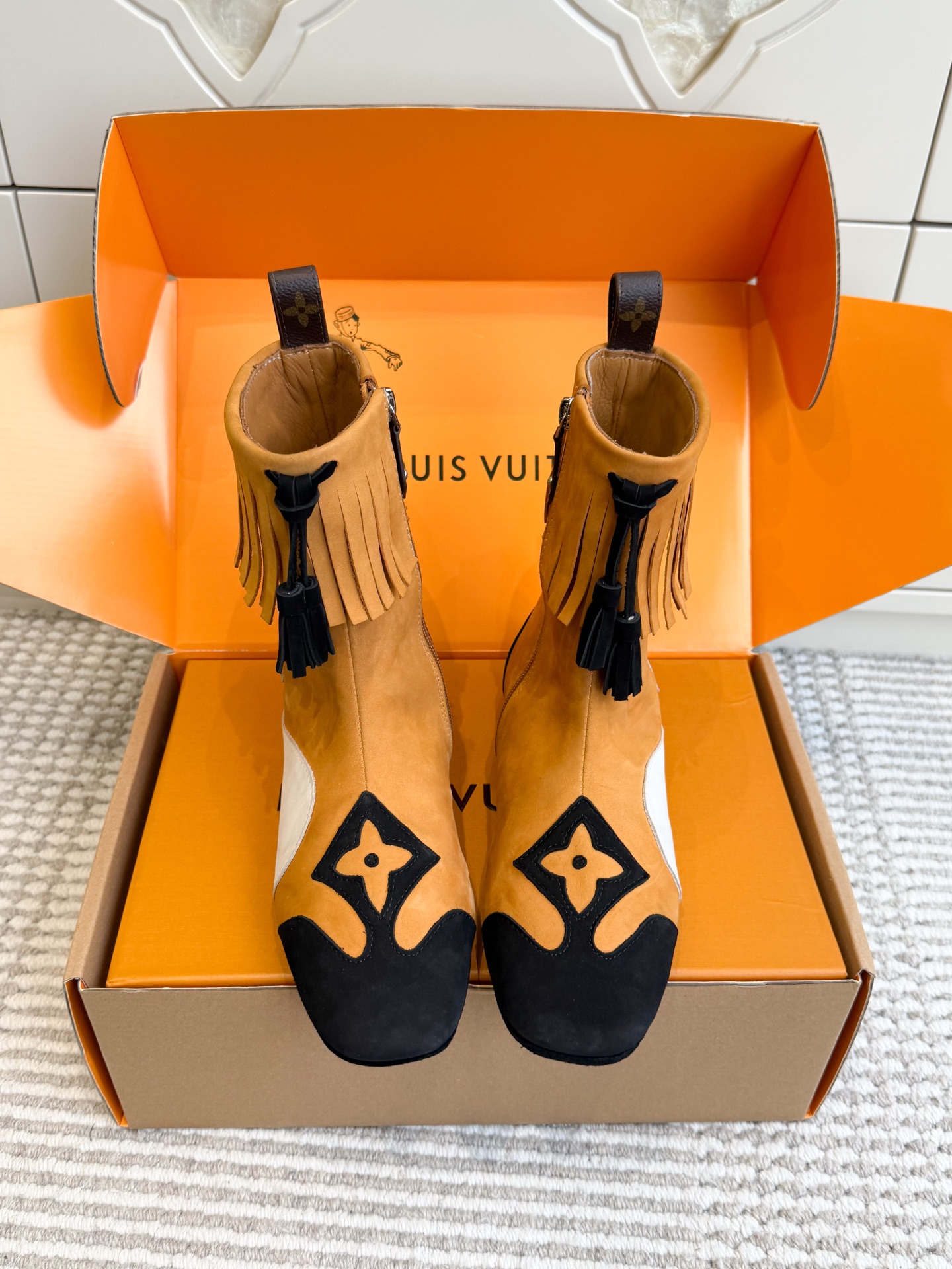 Loui*s Vvtt0n Western Fringe (EU35-41)